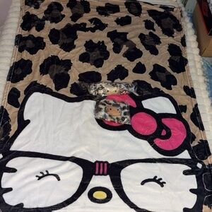 Hello Kitty Leopard Print Blanket - Pink, Black, White, Tan